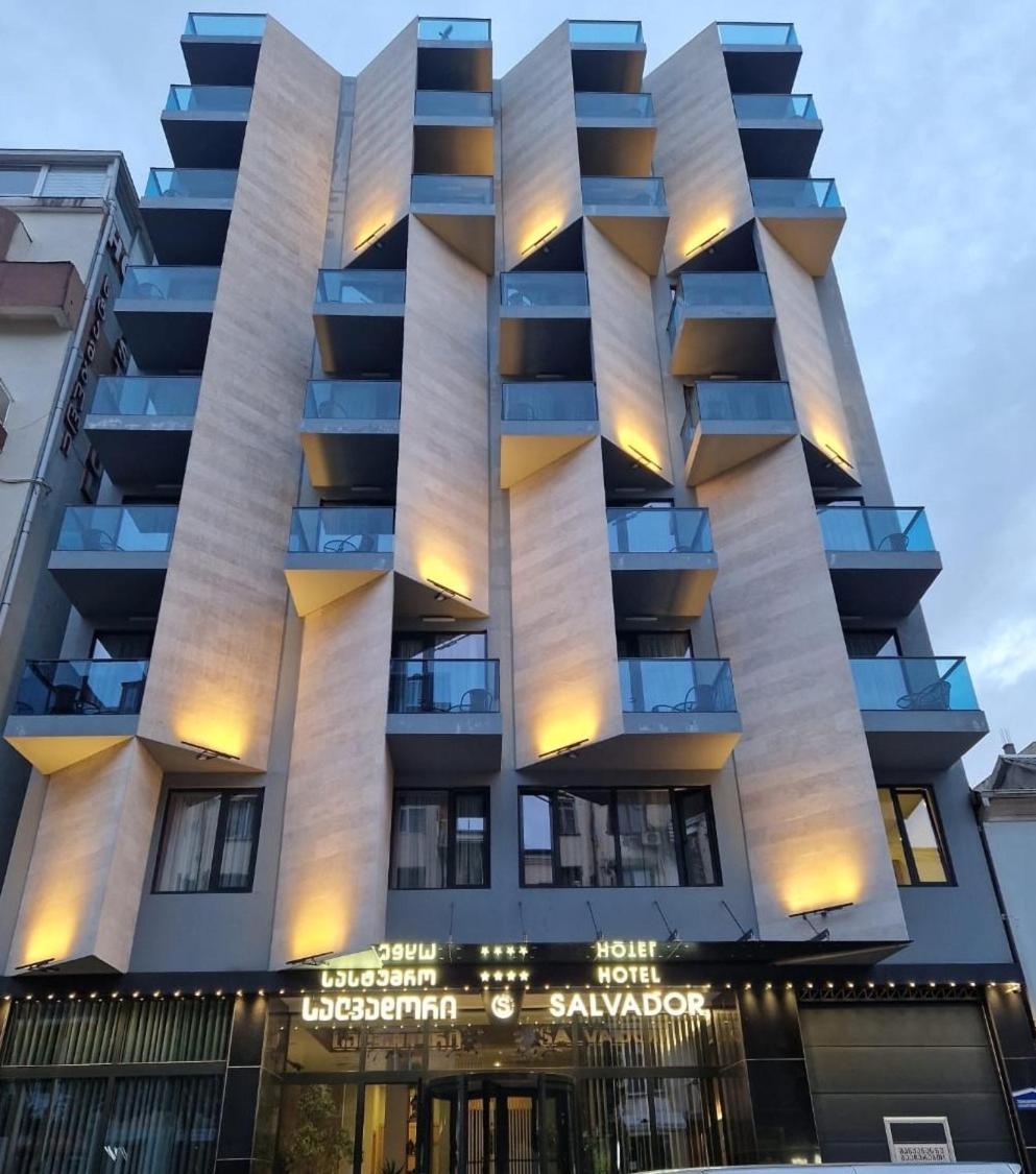 Hotel Salvador Batumi Esterno foto